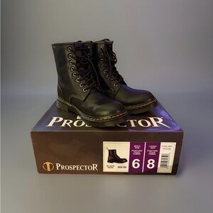 Prospector Leather Combat Boots – Men’s 6/Women’s 8 – Insulated – BNIB